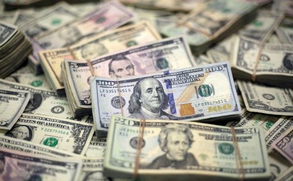 Россияне вынесли из банков 28 млрд долларов