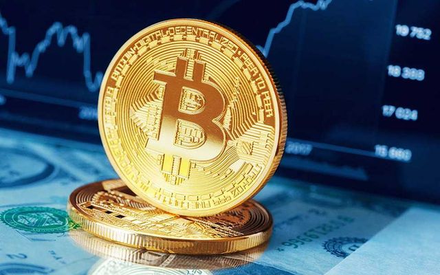 Биткоин обвалился ниже $43 000 — что происходит?