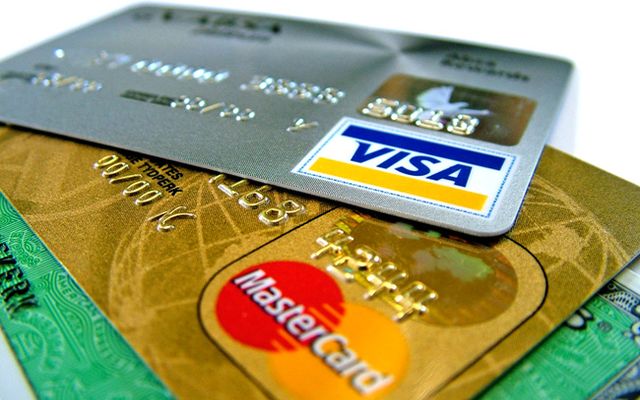 Криптосервисы оформляют карты Visa и Mastercard для россиян