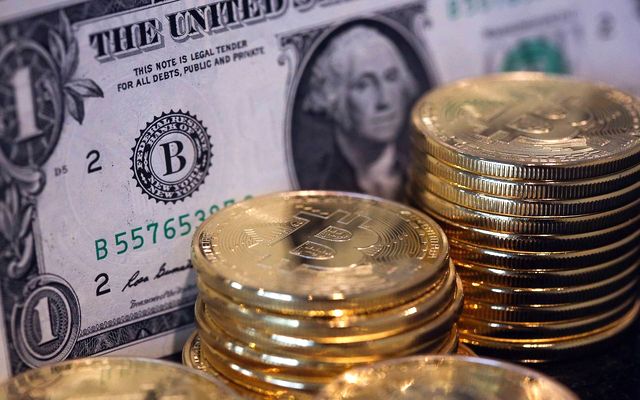 Биткоин подскочил на 14% — что происходит?