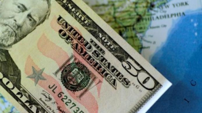 Доллар дорожает относительно основных мировых валют