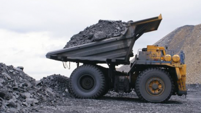 Сальдированная прибыль угольных компаний РФ упала на 62,7%