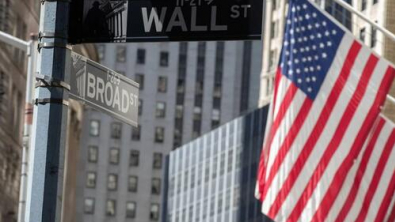 Dow Jones и S&P 500 снижаются, Nasdaq перешел к росту